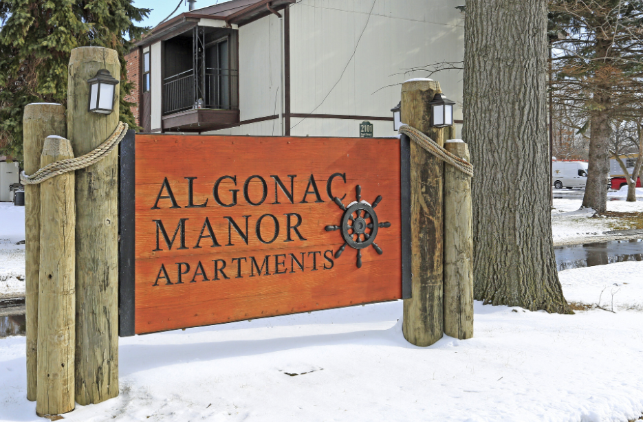 Algonac Manor - Photo 5 of 5