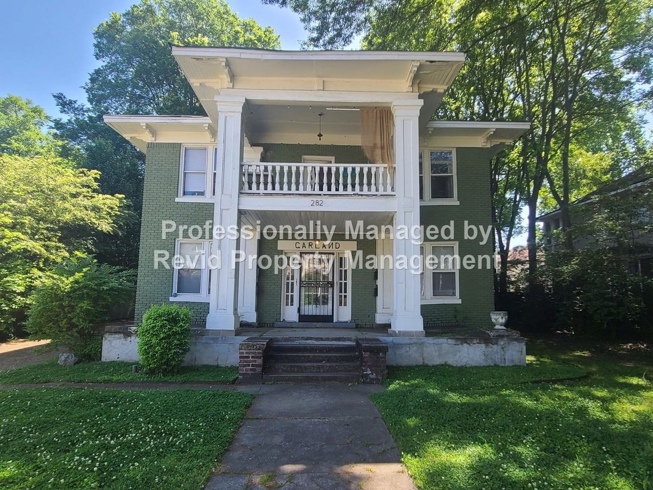 282 Garland St - Photo 2 of 3