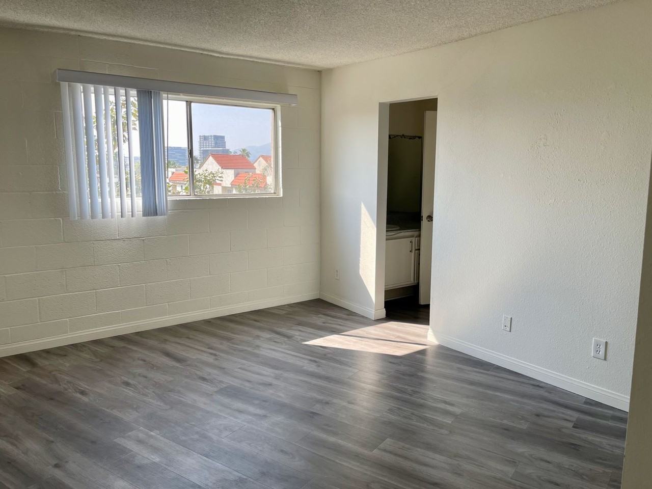 125 - Cedar Regency - Photo 5 of 7