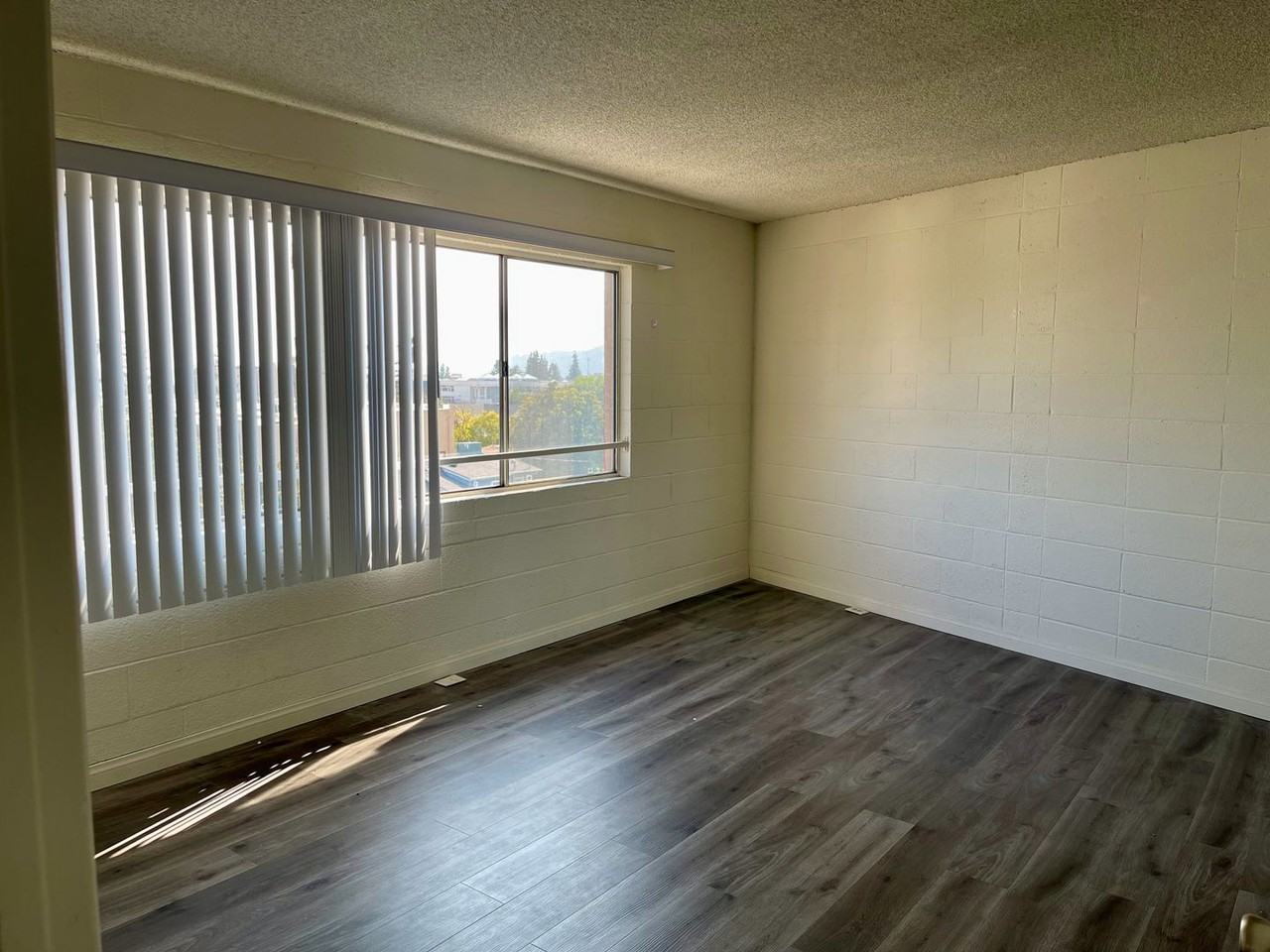 125 - Cedar Regency - Photo 6 of 7