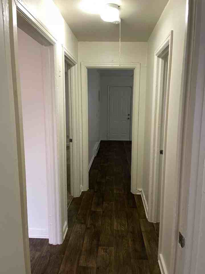 1515 Sloan St - Photo 5 of 13