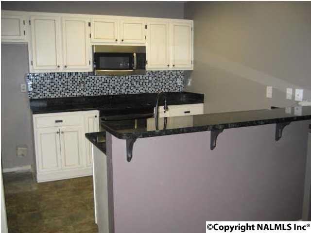 215 Waters Edge Ln - Photo 5 of 12