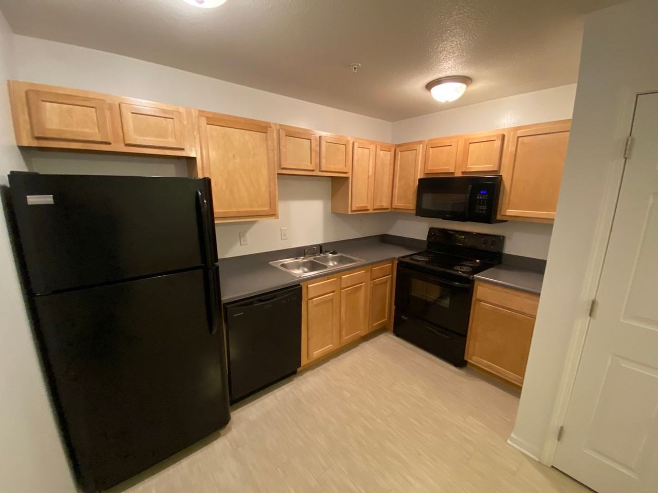 825 S Maguire St. - Photo 7 of 25