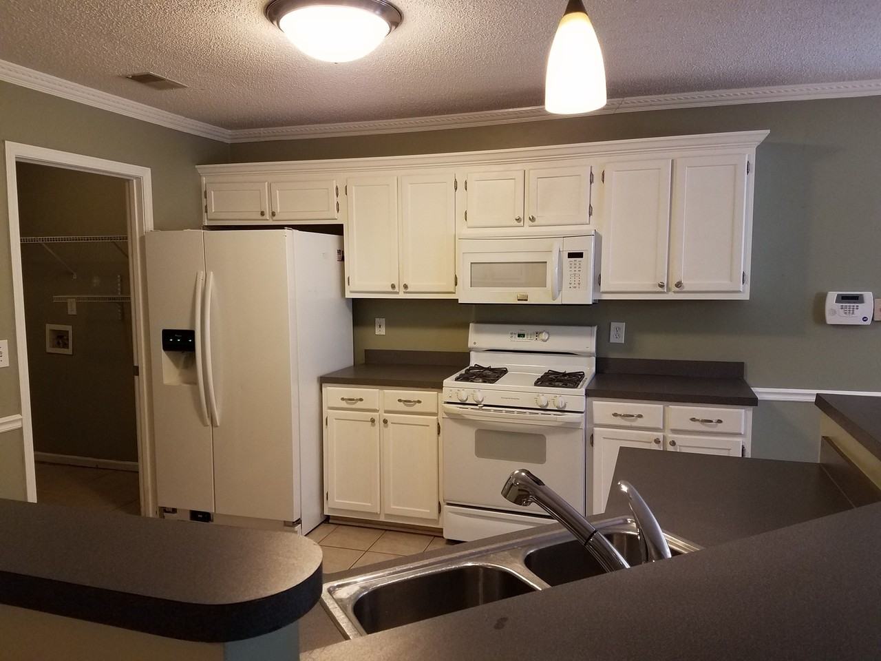 167 Pond Oak Ln - Photo 3 of 24