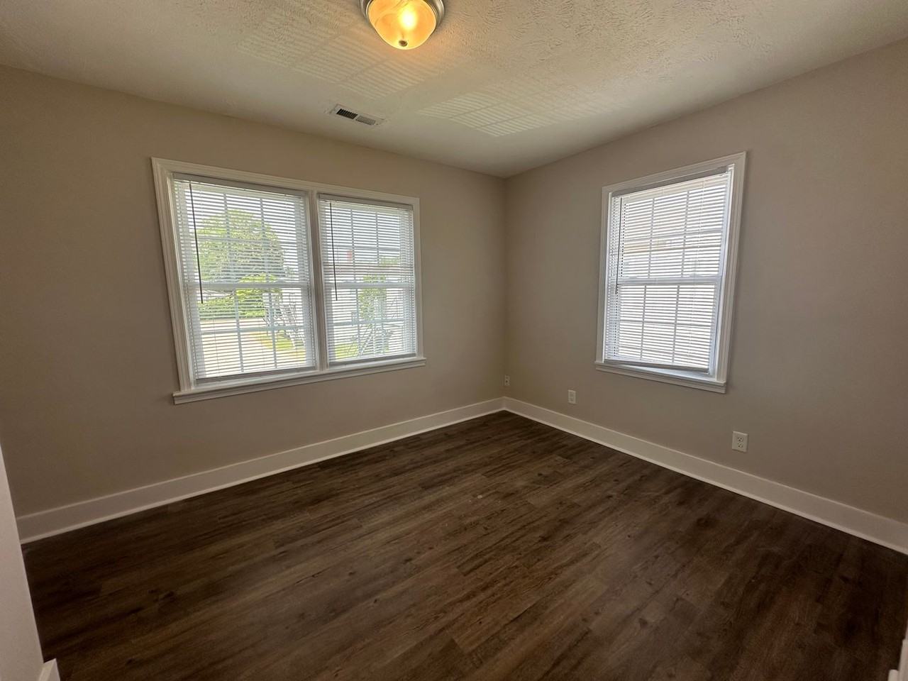 1913 Fort Bragg Rd Apt D - Photo 7 of 10