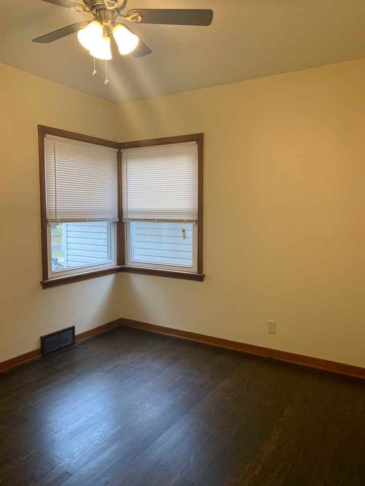 343 Hayes Avenue - Photo 7 of 15