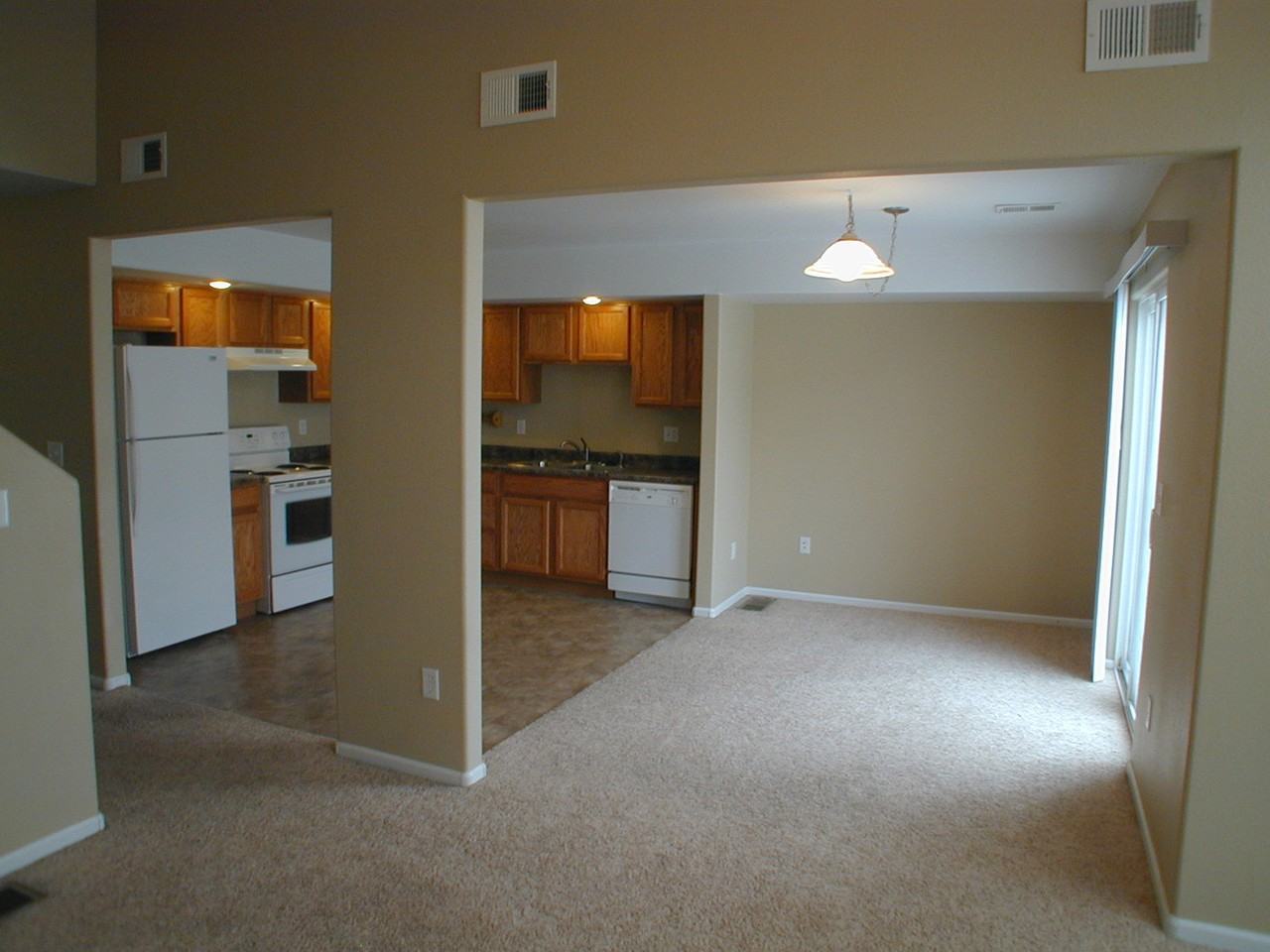 520 W 2nd St - Photo 2 of 13