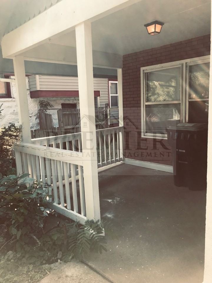 3324 Flora Ave - Photo 3 of 18