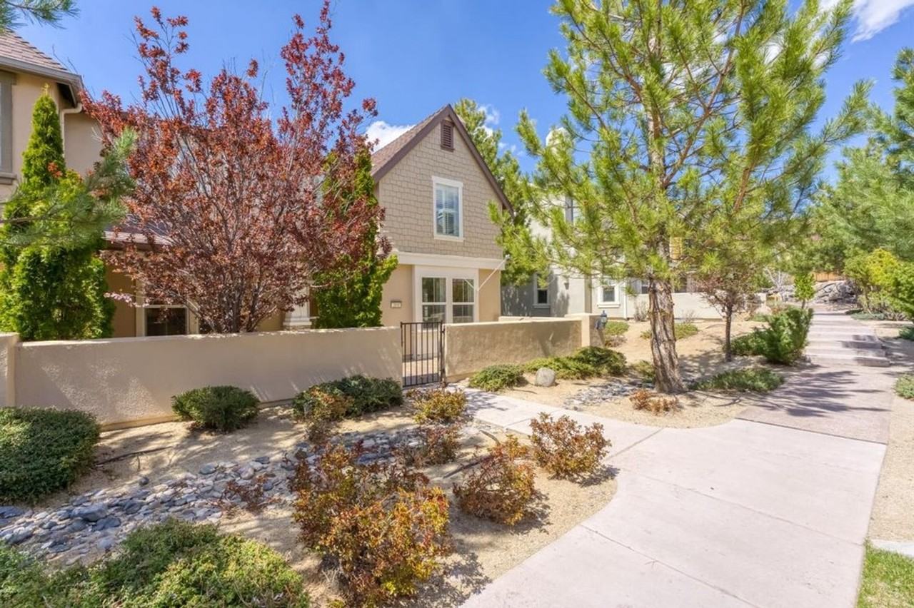 2160 Falling Star Loop - Photo 2 of 36