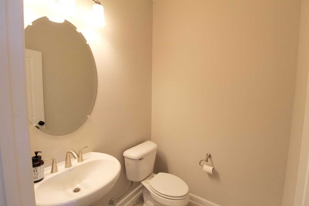 3398 Monterey Dr - Photo 4 of 33