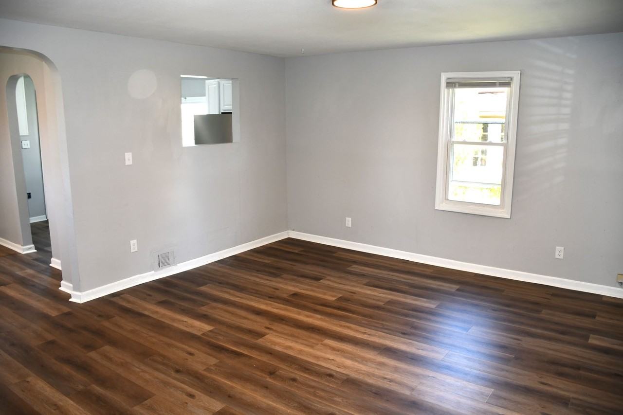 1505 Saint Marys Ave - Photo 3 of 50