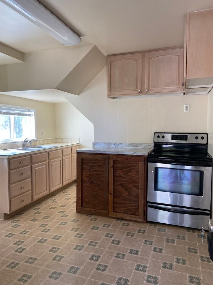 314 E 14th St - Photo 6 of 22