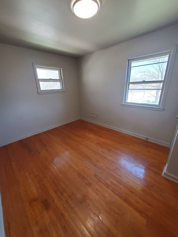 4278 N 84th St 4 unit - Photo 3 of 6