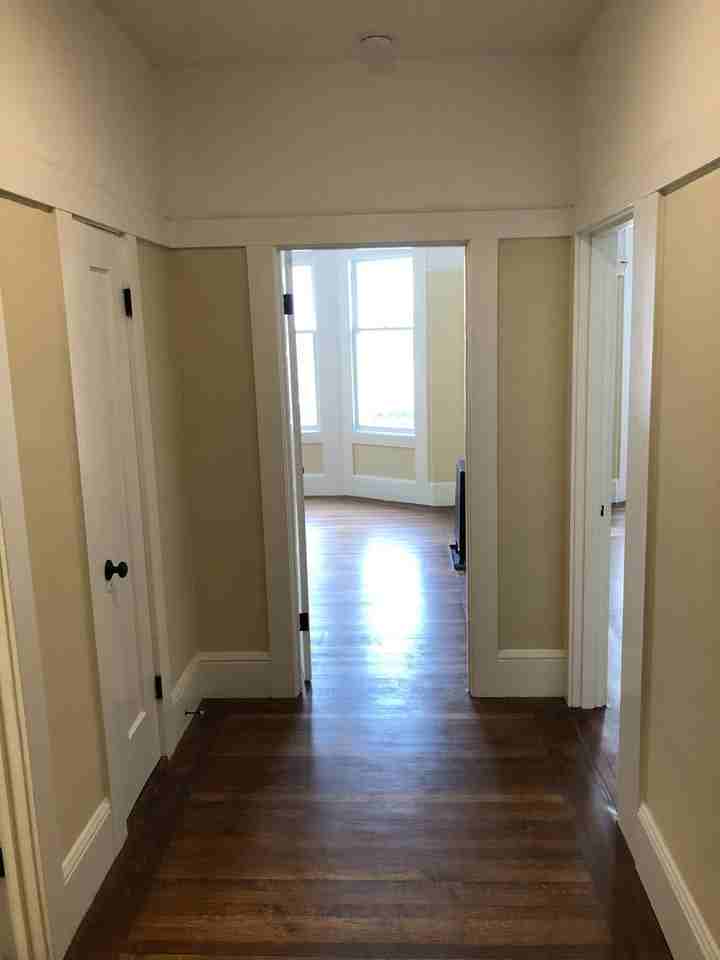 1320 California St - Photo 2 of 10