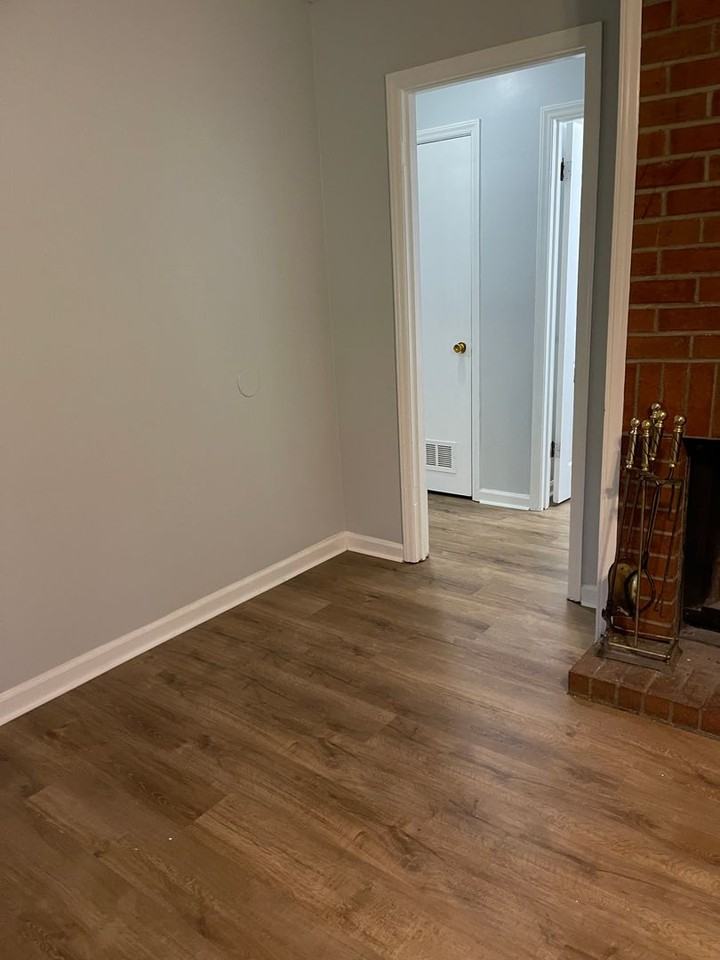 431 Old Epps Bridge Rd - Photo 6 of 30