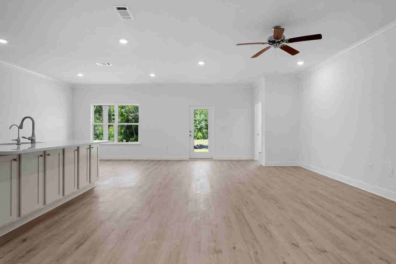 125 Emarie Grey Cir - Photo 7 of 39