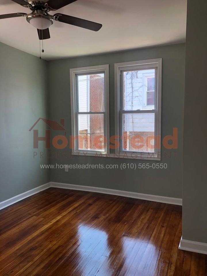 304 Berbro St - Photo 2 of 13