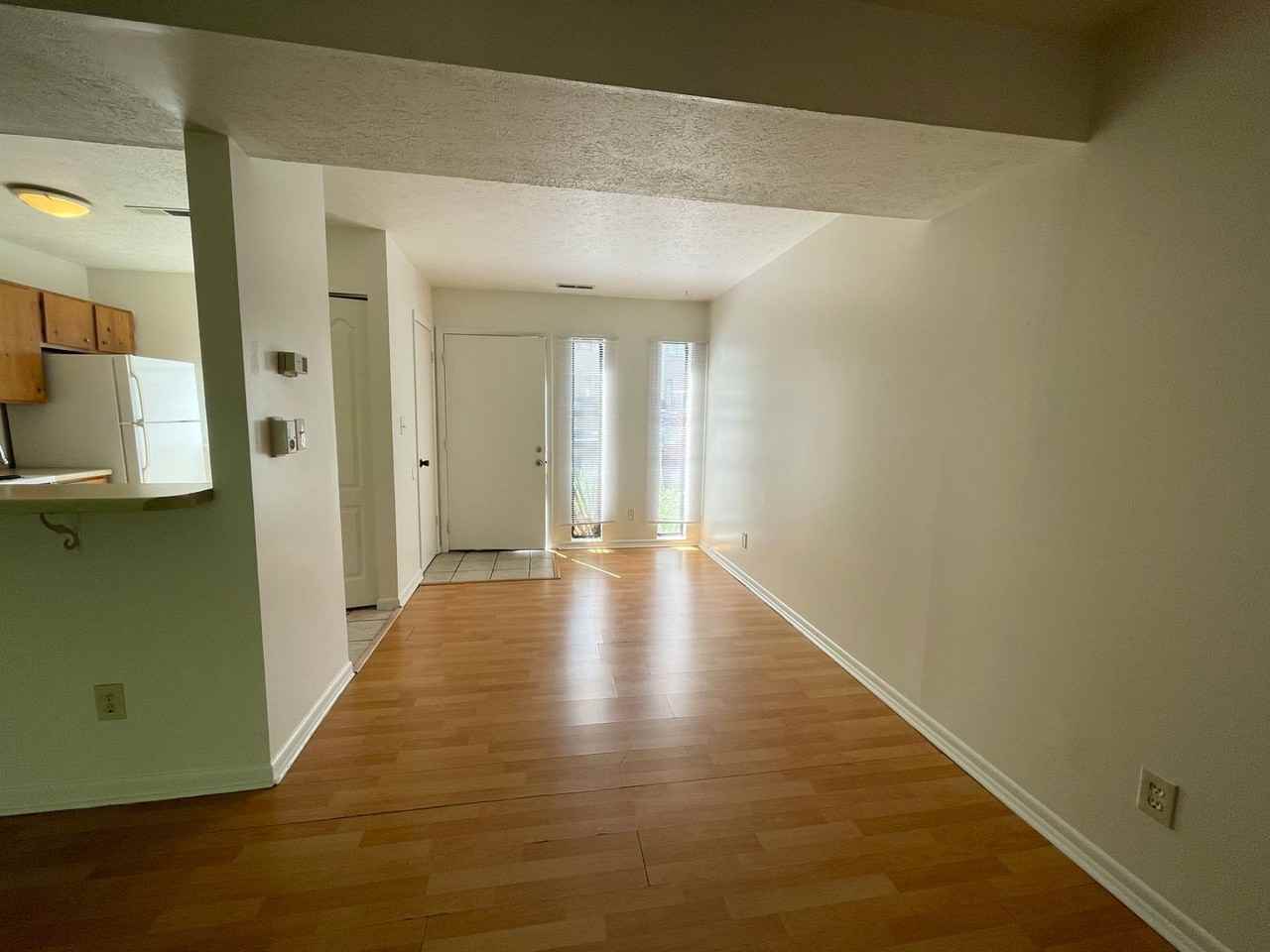 1430 Tenbury Dr - Photo 3 of 8