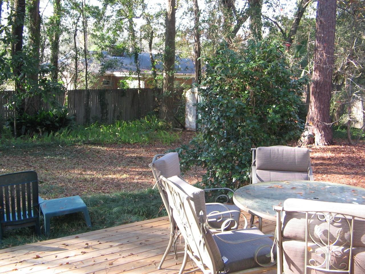 1118 Woodbern Ln - Photo 3 of 7