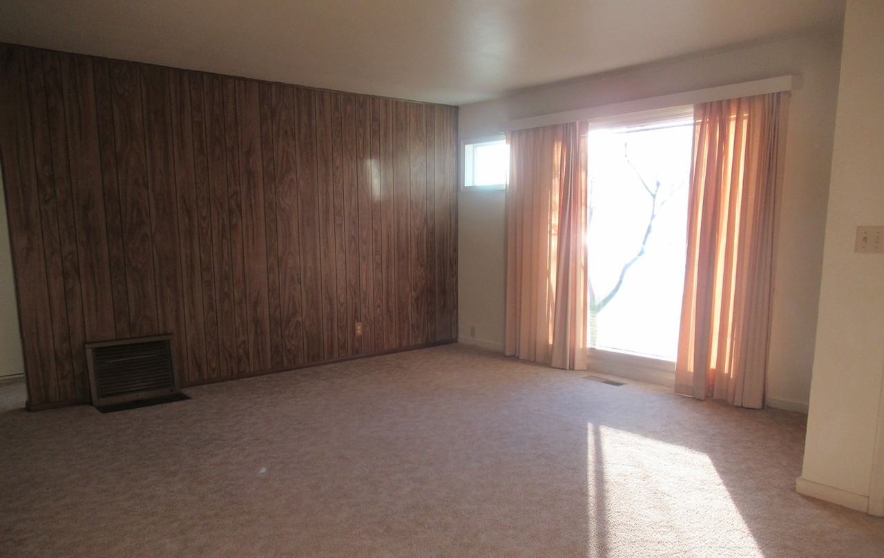 222 N Crawford St - Photo 3 of 12