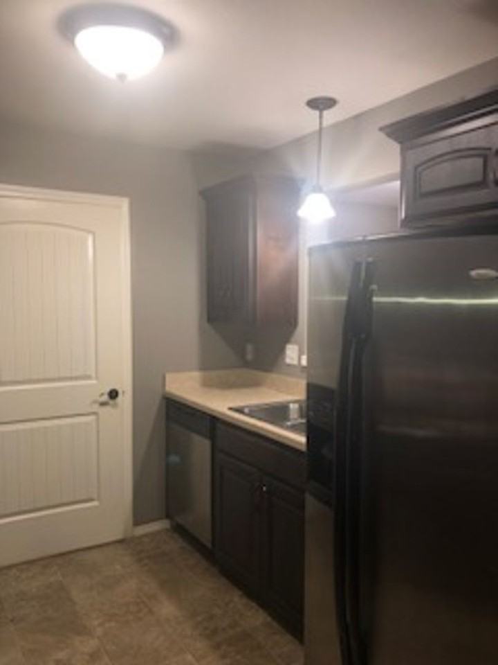 709 N 20th St - Photo 4 of 10