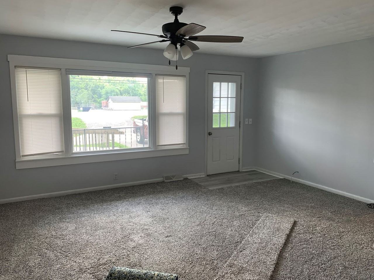 806 Historic 66 W - Photo 2 of 12