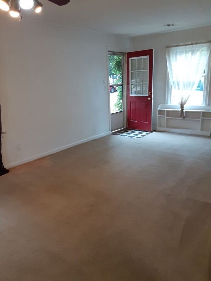 2015 Nw Taylor Ave - Photo 2 of 13