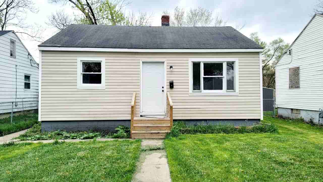 529 S Kenmore St - Photo 2 of 13