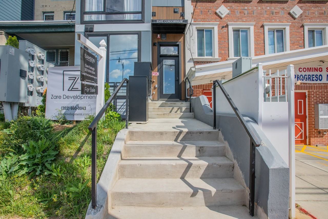 611 Kennedy St Nw - Photo 2 of 18