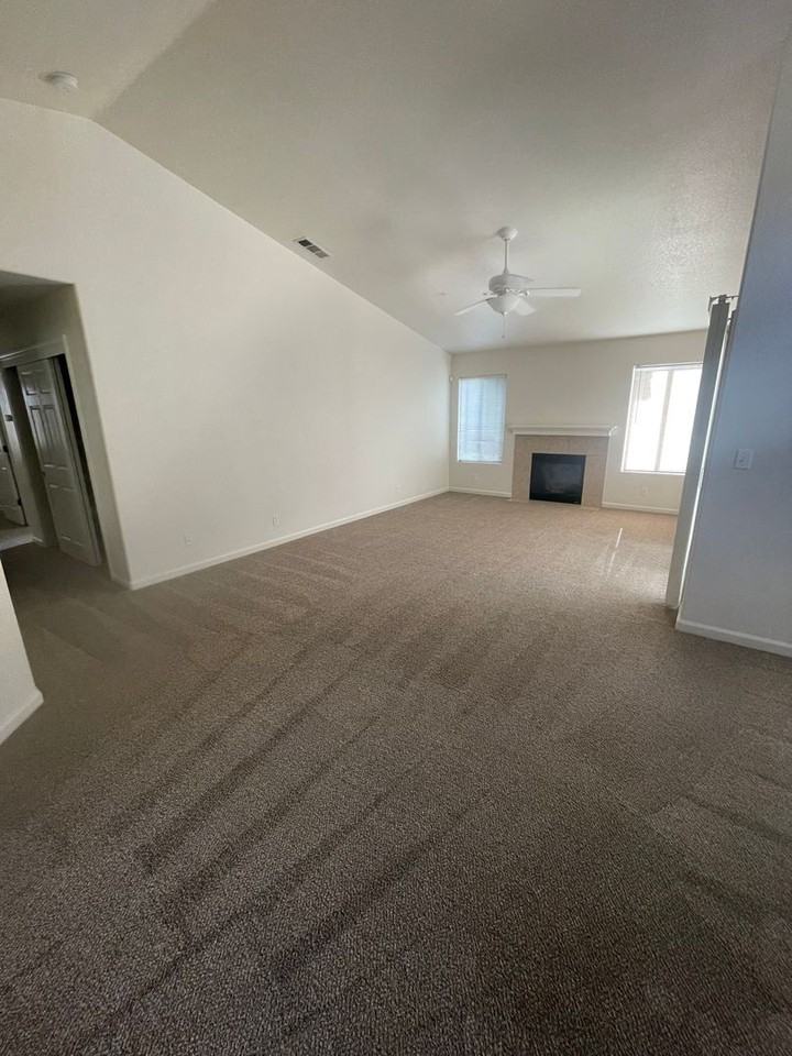 747 Savignon Blanc Ct - Photo 5 of 48