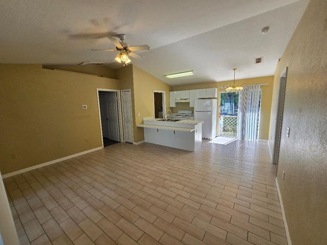 1824 & 1826 Lake Mariam Dr - Photo 3 of 12