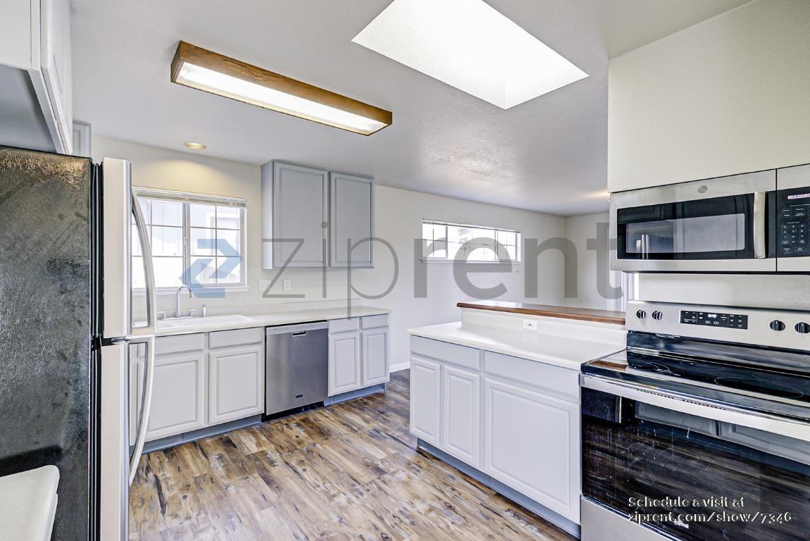 19605 Old Creek Rd - Photo 2 of 17