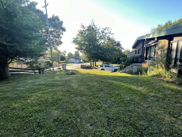 William St. Duplex - Photo 2 of 12