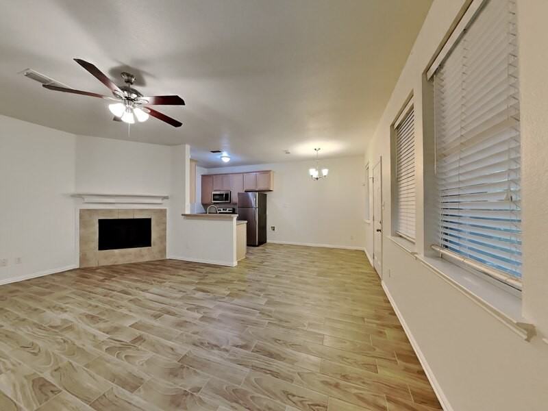 6401 Downeast Dr - Photo 6 of 17