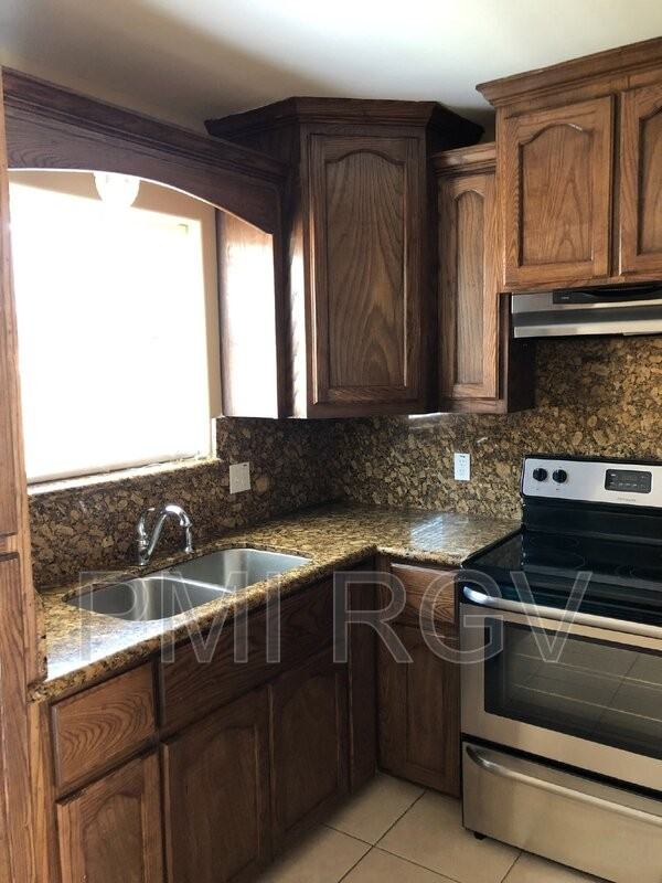 304 W Amy Dr - Photo 4 of 11