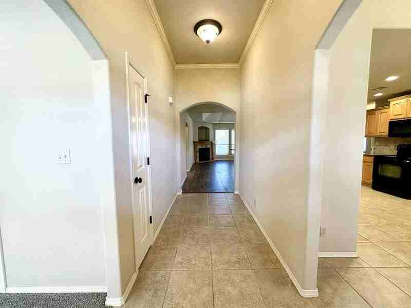 14738 Courtney Dr - Photo 2 of 22