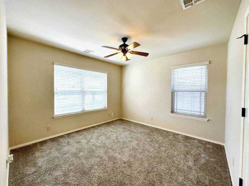 14738 Courtney Dr - Photo 3 of 22