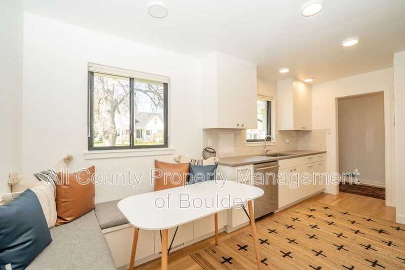 1330 Cedar Ave - Photo 6 of 14