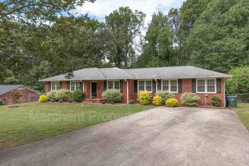 36 Primrose Ln - Photo 3 of 24