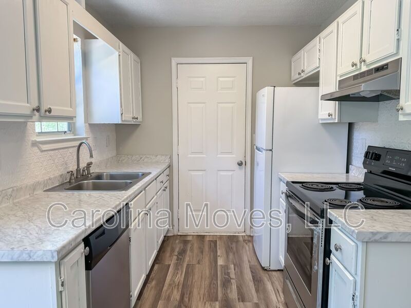 112 Twin Falls Dr - Photo 6 of 19