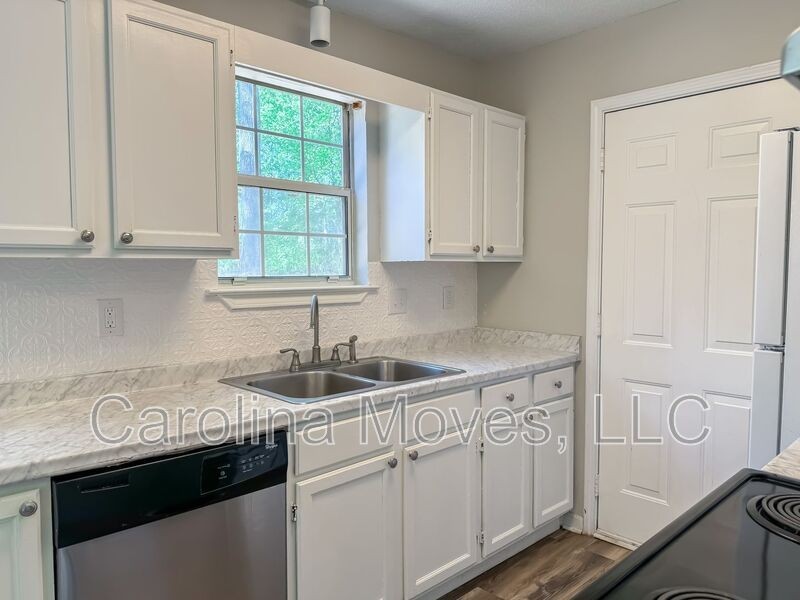 112 Twin Falls Dr - Photo 7 of 19