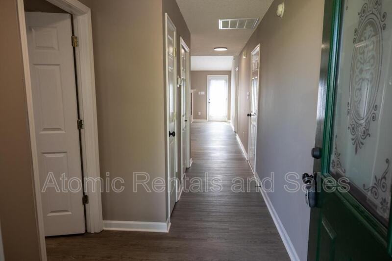 130 Hawthorne Oaks Way - Photo 4 of 21