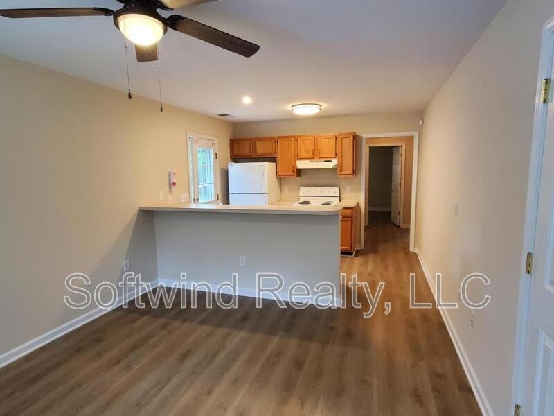 1535A Elmwood Ave - Photo 3 of 10