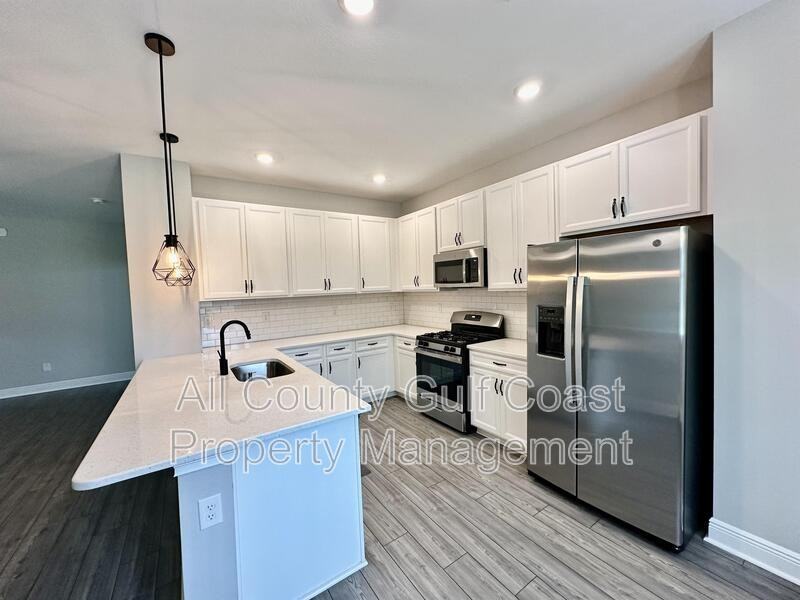 8131 Tea Olive Ter - Photo 3 of 17