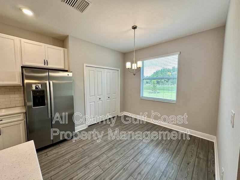 8131 Tea Olive Ter - Photo 5 of 17