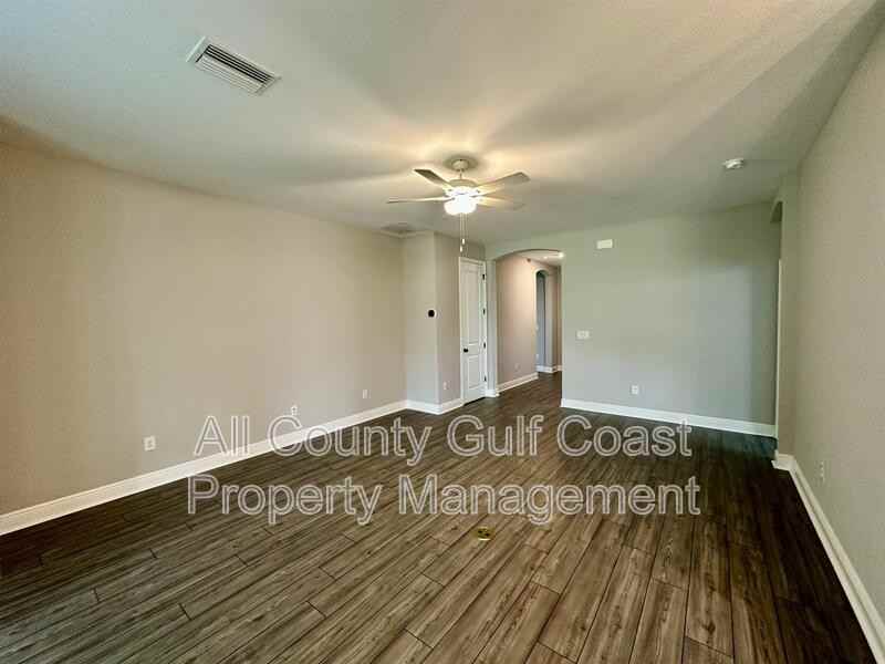 8131 Tea Olive Ter - Photo 6 of 17