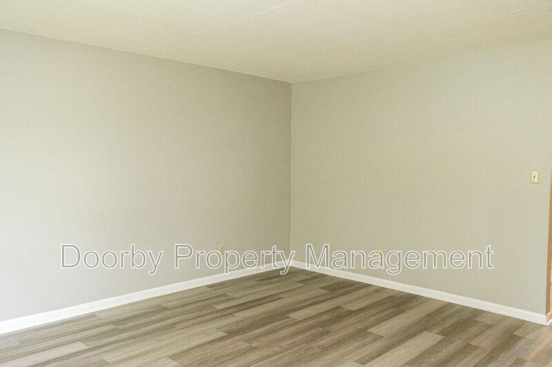 5038 Cameron Ln - Photo 3 of 18