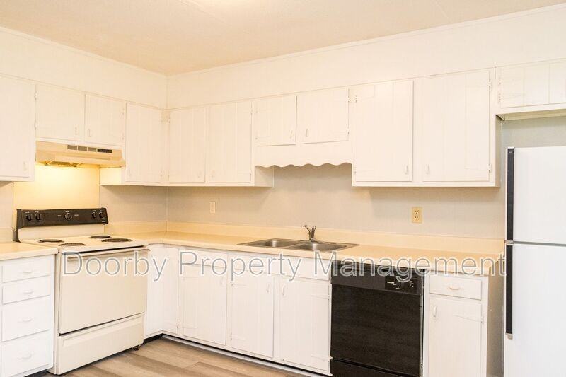 5038 Cameron Ln - Photo 5 of 18