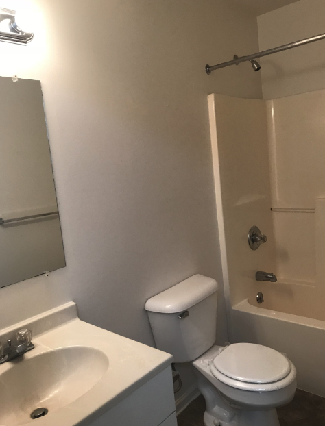 Creekwood Apartments - Photo 3 of 5