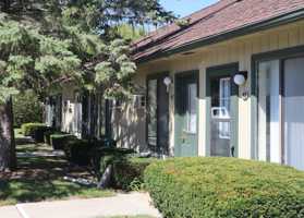 featured image of 2486 Green Pine Dr Apt 6